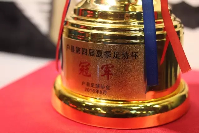 阿森纳与曼联关注布莱顿中场，球队欲先续约